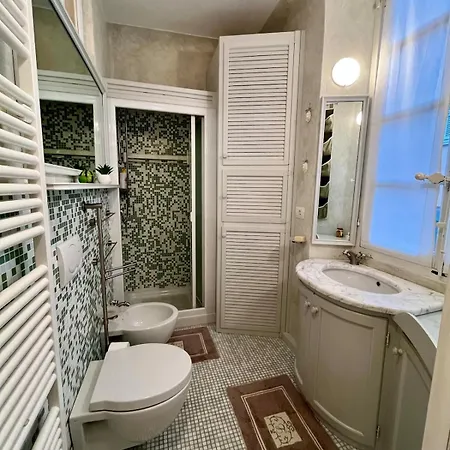 Vieille - A 100 M - 4 Personnes Apartment Menton